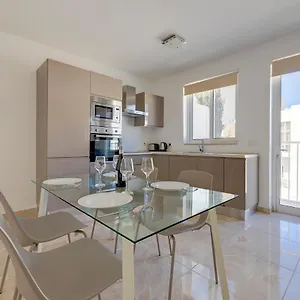 Modern 2br In St Julian's Appartamento San Giuliano